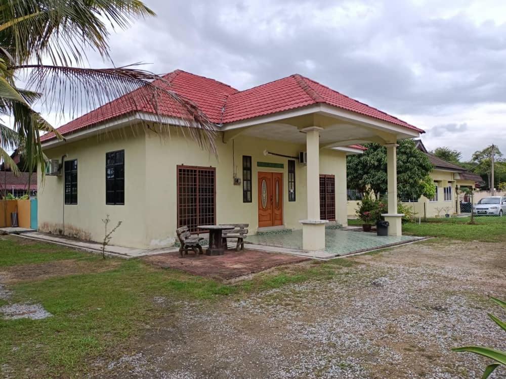 Holiday home Jannati Tambun